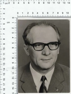 Ansichtskarte DDR Erich Honecker SED Foto Porträtkarte - Picture 1 of 2