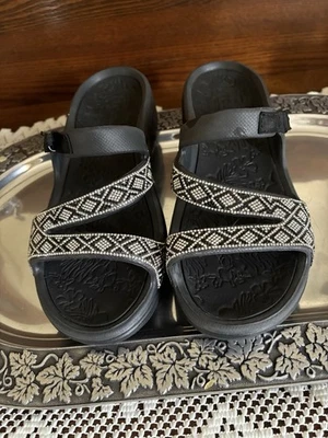 Skechers Women's Foamies Arch Fit Ascend Showstopper Rhinestone Sandals  Sz 6 - Image 1 of 4