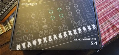 ROLAND AIRA S1 Tweak & T8 Sound Module Used Hardly Used. - Image 1 of 4
