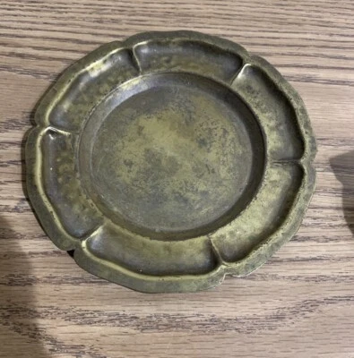 Placa 988 chapada en plata con bordes de vieira de 6" WM Rogers pesada vintage Foto 1 de 4