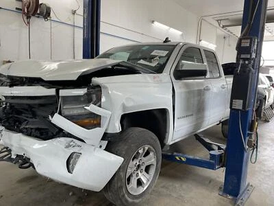 Used Fuse Box Engine fits: 2018 Chevrolet Silverado 1500 pickup ID 84071500 Grad - Image 1 of 4