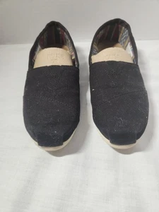 Scarpe TOMS donna nere casual classiche slip on tela taglia 7 nuove senza scatola - Foto 1 di 9
