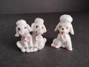 Vintage MCM Pudel weiß rosa Blumen Porzellan Japan Spaghetti Hund Welpe Figuren - Bild 1 von 7