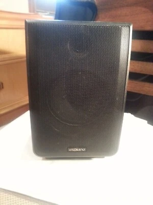 Altavoz inalámbrico negro Advent Recoton 1682 K965 (1 altavoz) sin adaptador de corriente Foto 1 de 4