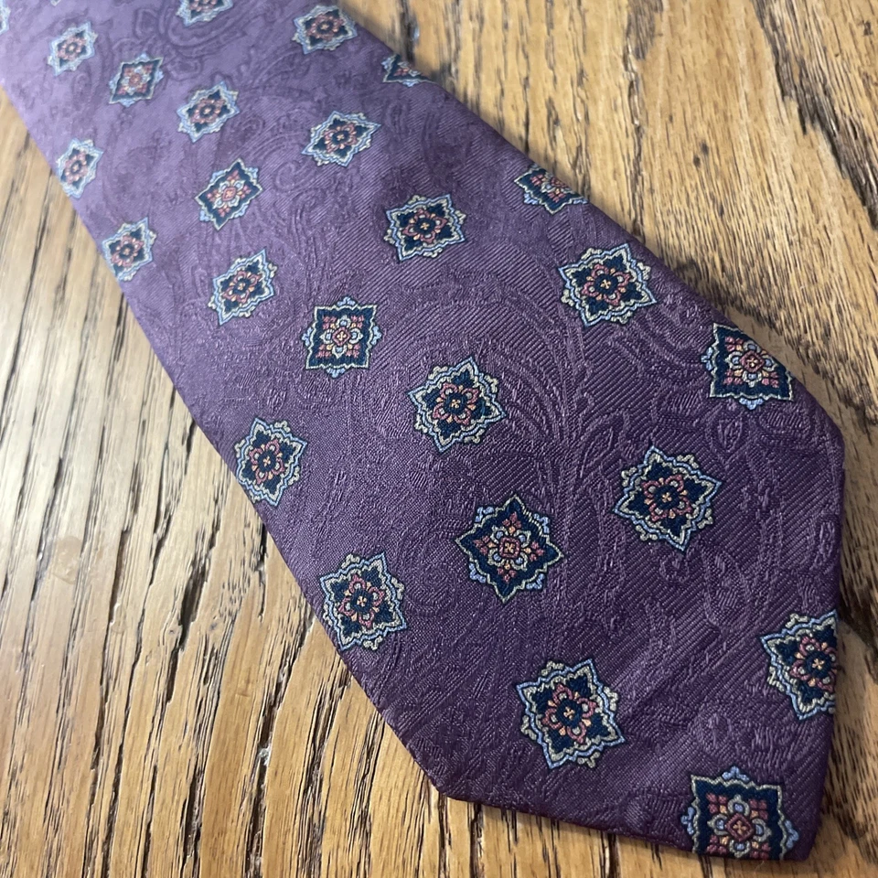 Gravata masculina de seda vintage em excelente estado usado Mark Shale Foulard costurada à mão EUA - Imagem 1 de 4