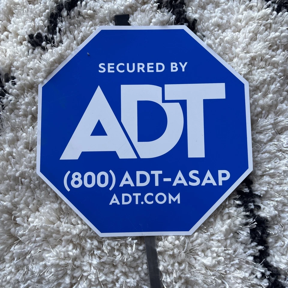 letreros de patio de seguridad adt Foto 1 de 3