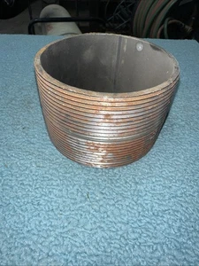 LDR Industries 350 4XCL 4" x Close Black Pipe Nipple - Rusty From Oxidation - Picture 1 of 5