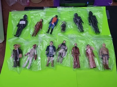 Lot Of 13 Vintage Star Wars Figures Loose CTT-17 - Image 1 of 4