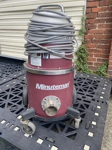 CRV Minuteman Asbestos / Lead Vacuum - Picture 1 of 12