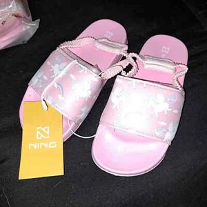 NEW WITH TAGS Slide Kids Sandals Non-slip Summer sandals 9-10 US - Picture 1 of 6