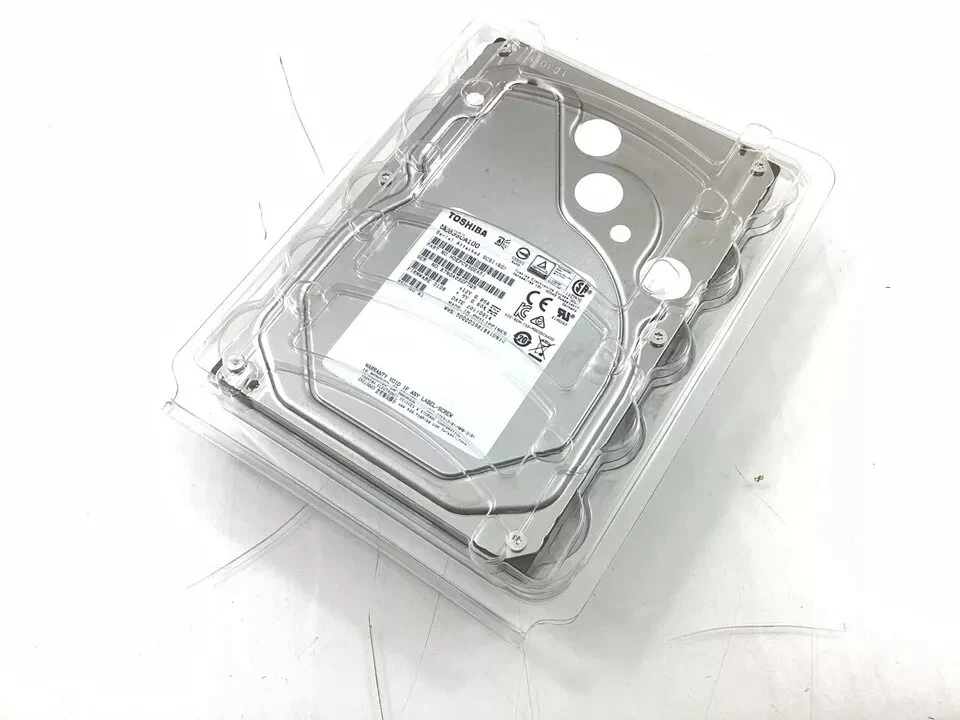 Toshiba MG03SCA100 1TB 7200RPM 6Gb/s 64MB 3.5" SAS Hard Drive HDEPC03GEA51 - Image 1 of 1