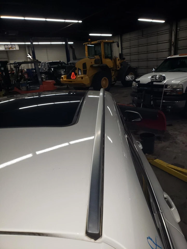 16 17 18 19 20 21 22 BMW X1 Right Luggage Roof Rack ONLY - Image 1 of 4