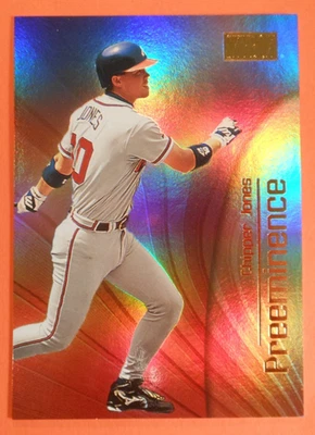 Skybox Preeminence Chipper Jones #9P 2000 miembro del Salón de la Fama de los Bravos Foto 1 de 4