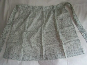 Vintage Hostess Apron Petite Blue Flowers Print Retro Kitchen AP189 - Picture 1 of 8