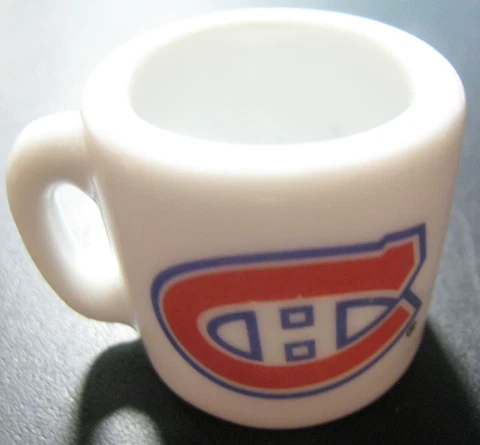 MONTREAL CANADIENS NHL HOCKEY OLD MINI MUG Cover