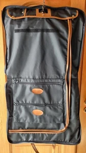 Gut erhalten Bussinnes Kleider-Tasche Hülle - Bild 1 von 9