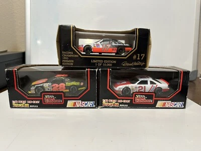 3 RACING CHAMPIONS 1/43 WALTRIP #17 ALLISON #28 SHEPARD #21 HAVOLINE DIECAST - Image 1 of 4