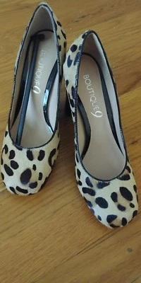 Boutique 9 New Pony Hair Animal Fur Heeled Women's Shoes size 6,5 Brazil - Image 1 of 4