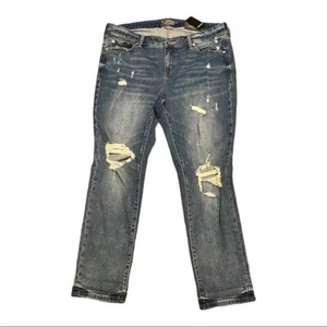 TORRID BOYFRIEND STRAIGHT JEAN - VINTAGE STRETCH MEDIUM WASH Mid-rise Sz 16R. - Picture 1 of 11