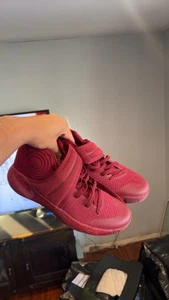 Size 11.5 Kyrie 2 Red Velvet - Picture 1 of 5
