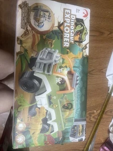 Jaspee Jungle Off-road transporter model Dinosaur Explorer Ages 3+ - Picture 1 of 8