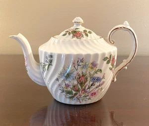 AYNSLEY "Wild Tudor" Bone China TEAPOT w/Lid Small 3 Cup Size England - Picture 1 of 16