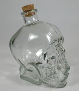Bottiglia decanter in vetro teschio originale per whisky/cognac con tappo. - Foto 1 di 9