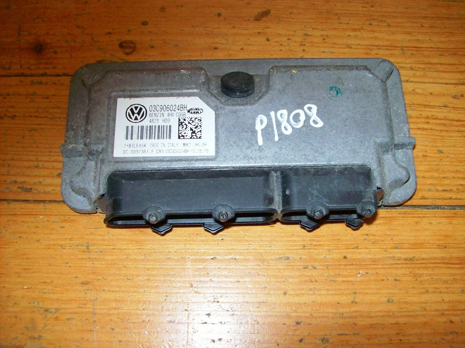 Centralina motore VW Polo (6R) 1.4 CGGB 03C906024BH 63KW/86CV 05/2010 - Immagine 1 di 1