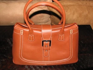 Tods luxurious British tan leather satchel - Picture 1 of 11