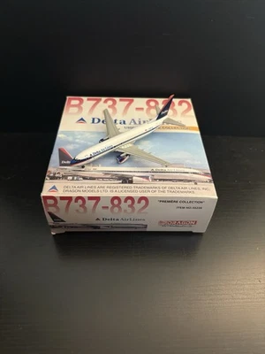 龙翼 1: 400 达美航空公司波音 737-832 N382DA 55235-03 比例模型 — 第 1/4 张图片