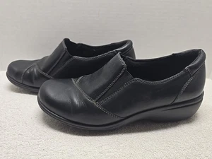 Clarks Artisan Leather Slip-On Black 83140 3/8" Wedge Heel SIZE 7.5M - Picture 1 of 14
