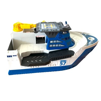 Matchbox Mission 2013 rescate marino tiburón barco helipuerto BFN57 sin tiburón Foto 1 de 4