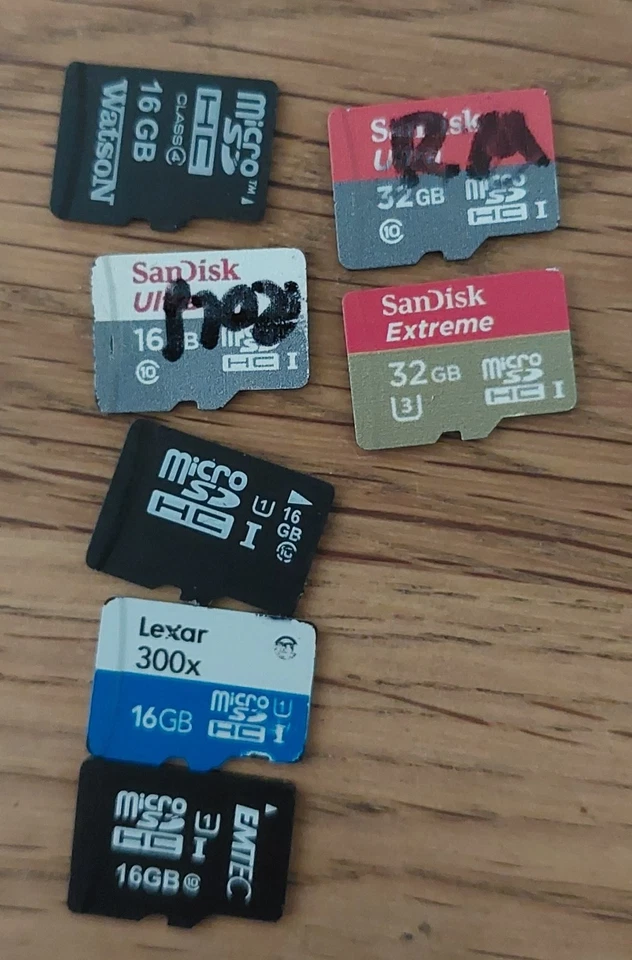 micro SD Karten SAN DISC 2x32 GB & 5x16GB gebraucht - Konvolut - Image 1 of 1