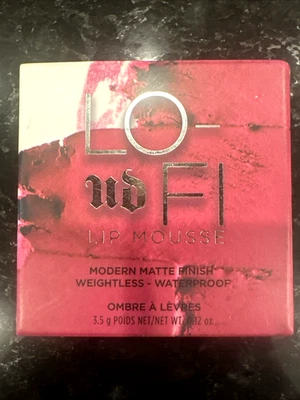 Mousse Labial Urban Decay Lo-Fi Moderna Mate Impermeable Ruido Foto 1 de 4