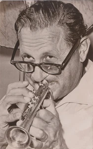 1961 Press Photo Jazz Trumpeter Ziggy Elman - Picture 1 of 2