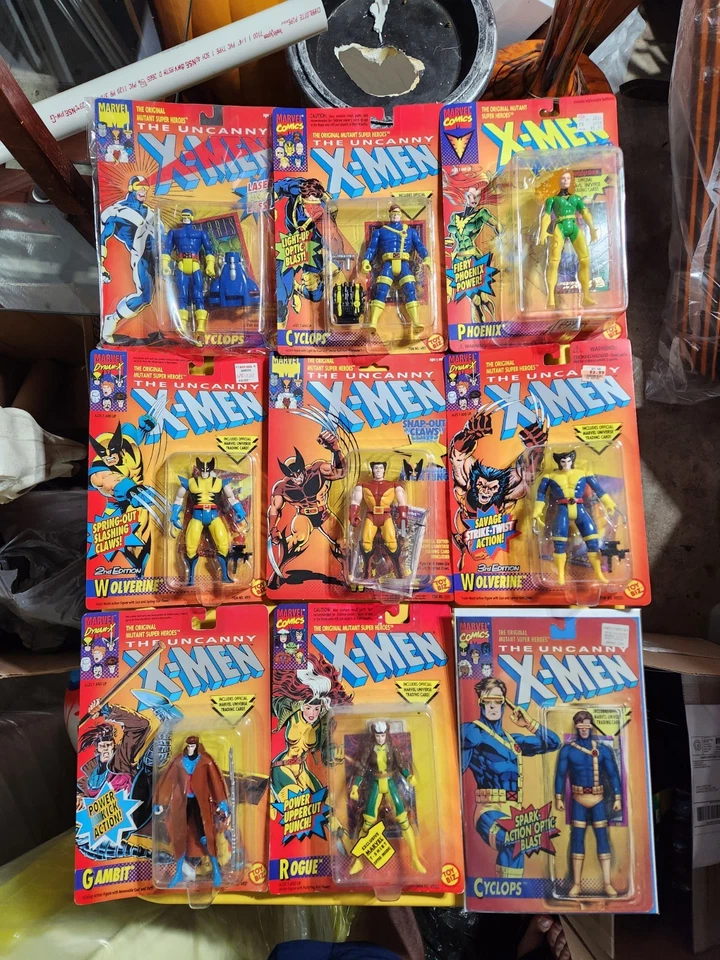 ToyBiz 90s X-Men 8 figure +comic Lot: Cyclops, Phoenix, Wolverine, Rogue, Gambit - Image 1 of 4