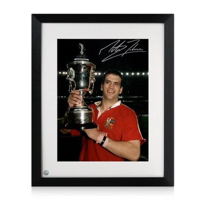 Foto firmada por Martin Johnson de los Leones Británicos e Irlandeses: Capitán. Enmarcado Foto 1 de 3