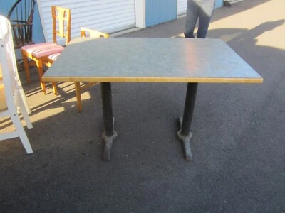 MESA FORMICA DE COLECCIÓN, CON PATAS METÁLICAS, MESA DE COCINA, ESTILO RESTAURANTE Foto 1 de 4