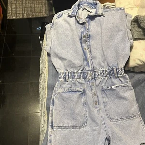 Zara Womens Blue Light Acid Wash Raw Hem Denim One-Piece Romper Size Large - Picture 1 of 23