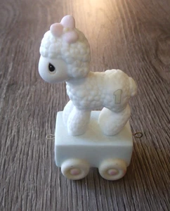 COLLECTIBLE PRECIOUS MOMENTS HAPPY BIRTHDAY LITTLE LAMB FIGURE 3 INCH TALL - Picture 1 of 3