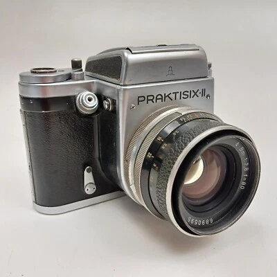 PRAKTISIX II 6x6 Film Camera aus Jena Carl Zeiss 80mm f2.8 FOR REPAIR - Image 1 of 4