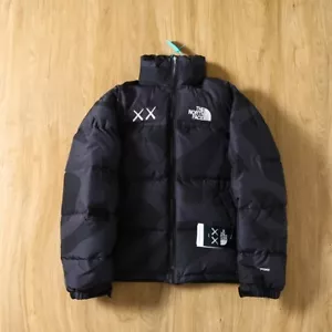 Chaqueta de Plumón KAWS x The North Face Retro 1996 Nuptse Negra Hombres Talla M Envío en 24h - Imagen 1 de 12