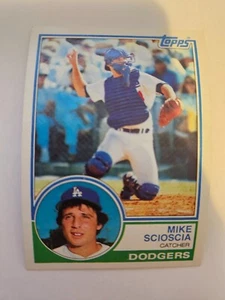 1983 TOPPS MIKE SCIOSCIA #352 NM - Picture 1 of 1