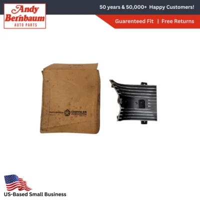 Chrysler 300 1968 lado del pasajero derecho parrilla exterior 2786688 nuevo en stock Foto 1 de 4