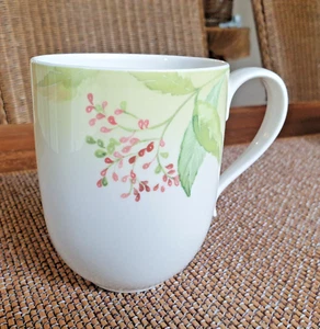 V&B GREEN GARLAND taza con asa / taza de café alta ovalada H 11 cm VILLEROY&BOCH - Imagen 1 de 7