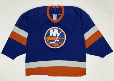 Vintage New York Islanders Home Blank Jersey NHL CCM Maska Air Knit M/S 23x27 - Image 1 of 4