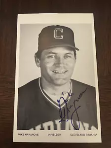 MIKE HARGROVE AUTH. AUTOGRAPHED TEAM ISSUED BLK & WHT PHOTO CLEVELAND INDIANS - Picture 1 of 1