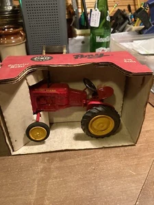 Massey Harris PONY Tractor 1986 Toy Tractor Times 1:16 Scale - Picture 1 of 5