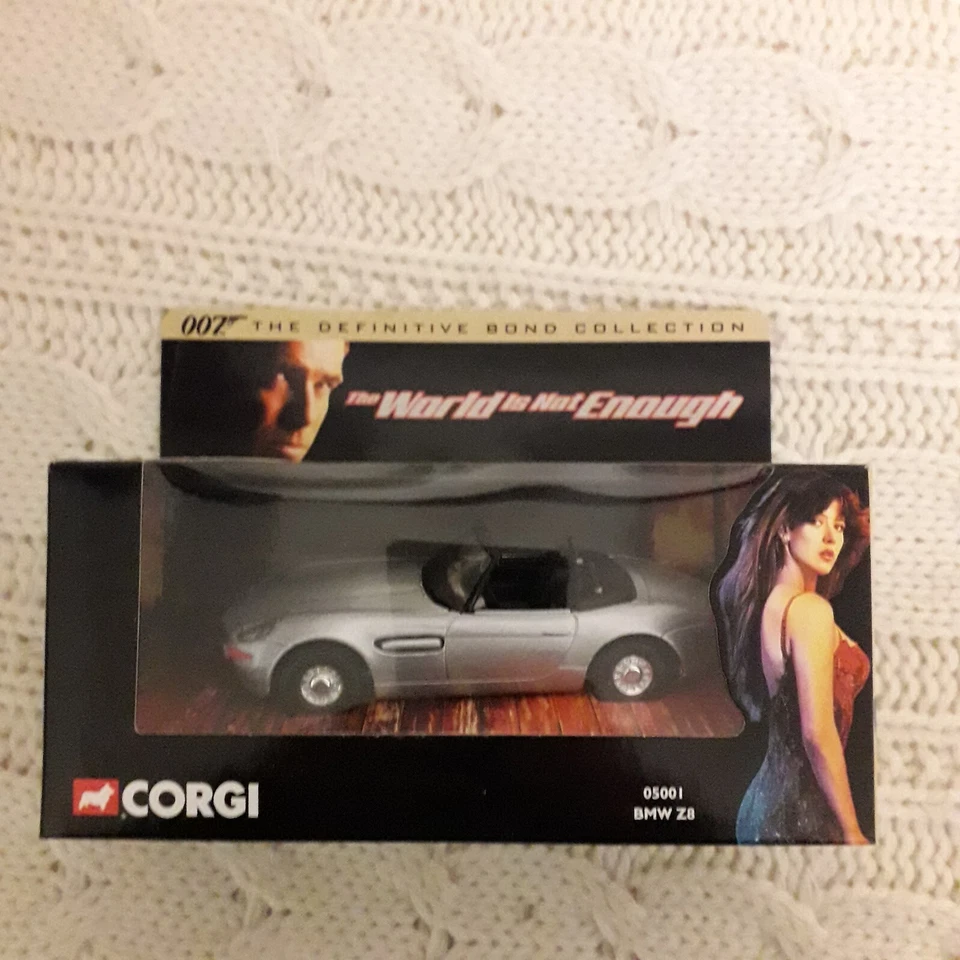 Corgi Classics James Bond 007 The World Is Not Enough BMW Z8 05001 UK