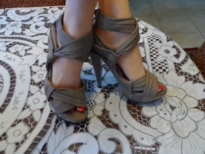 Burberry Prorsum Taupe Lamb Leather Platform Heels Size 37.5M - Picture 1 of 24